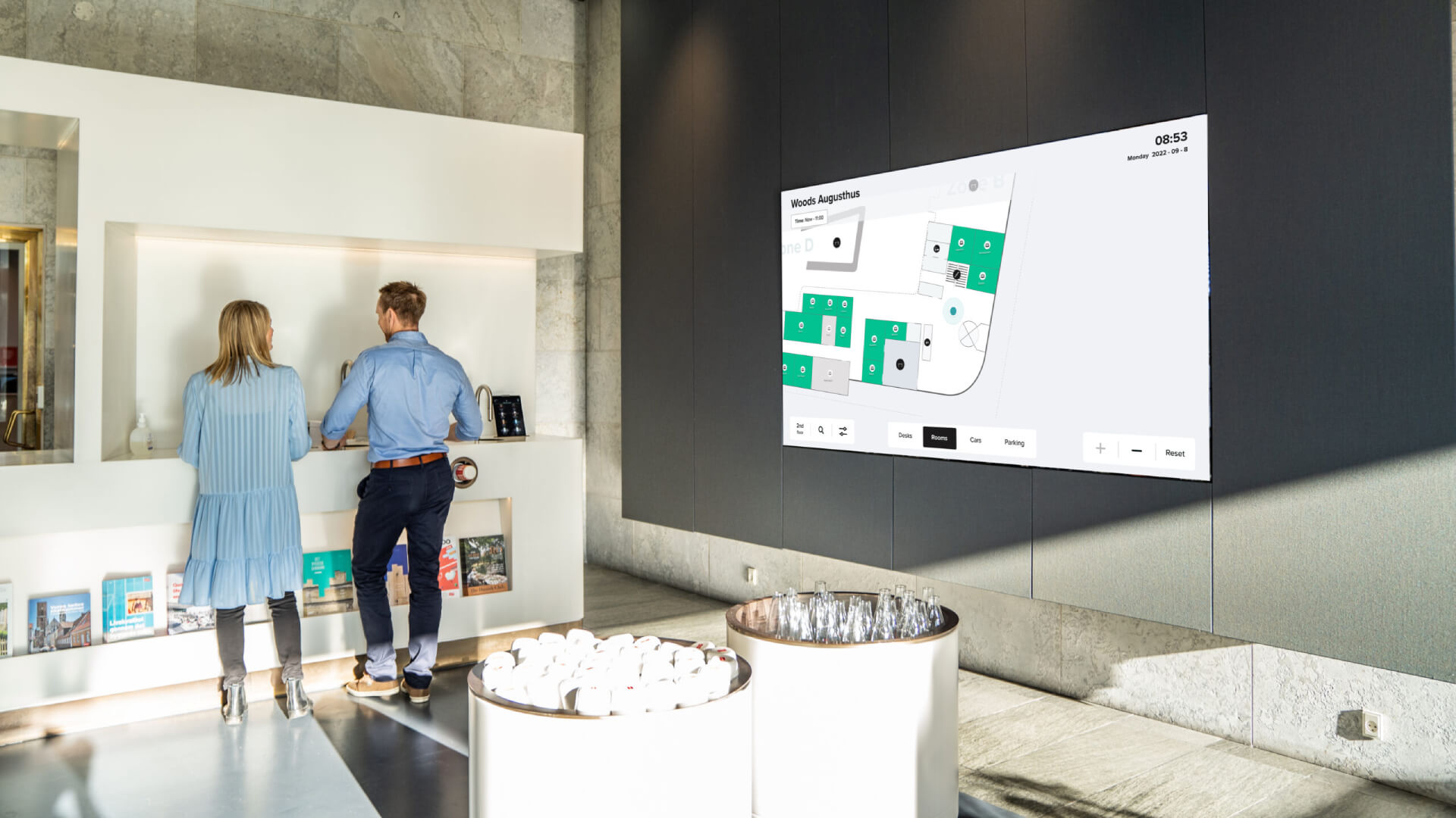 Hybrid Workspace - Benefits of Large Touch Screens